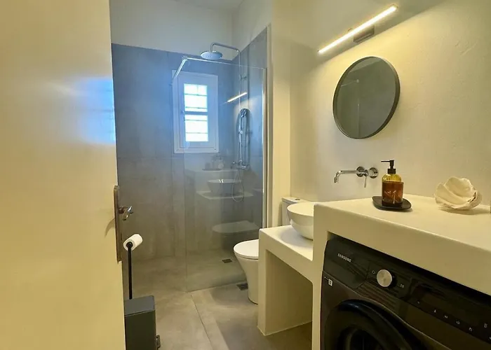 Mediterranean Nyaraló *